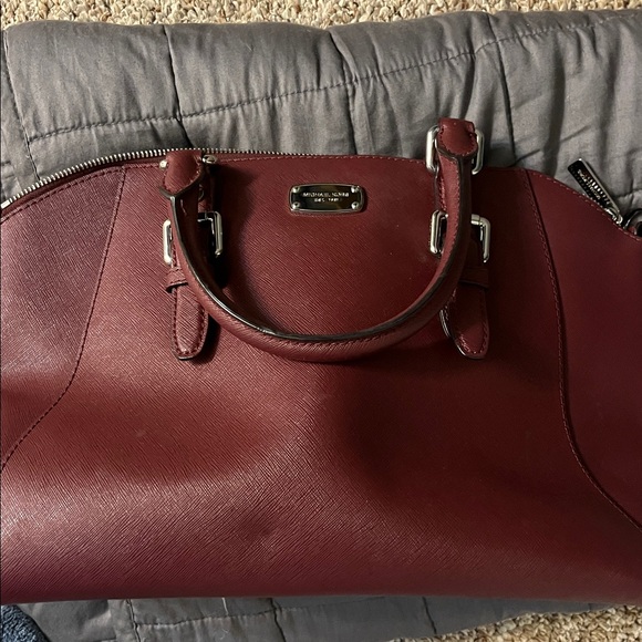 Michael Kors purse & wallet - Picture 4 of 4